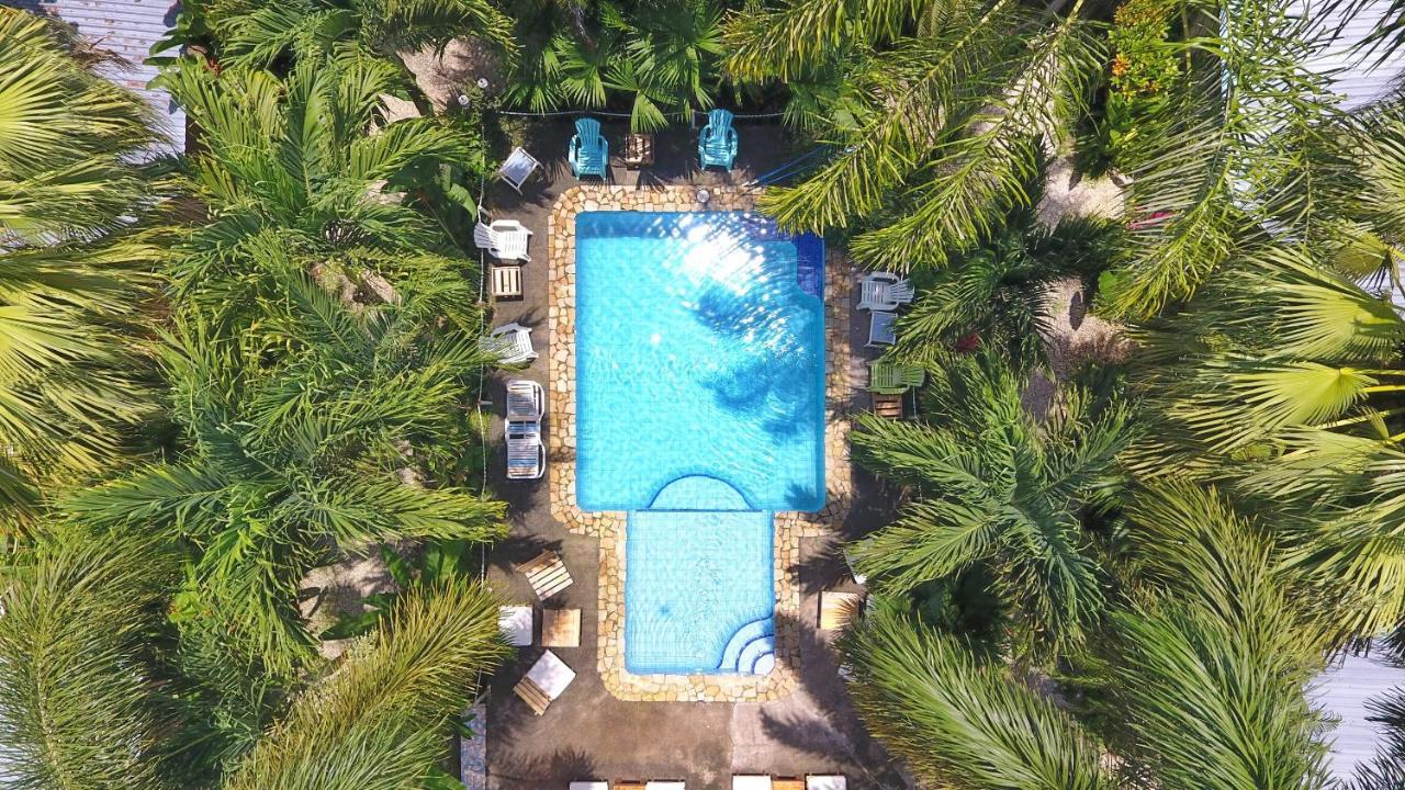 Zula Hotel 3*